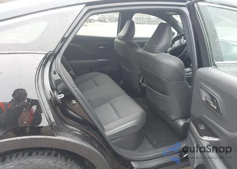 2024 Toyota Crown Xle z USA, uszkodzony, nr VIN JTDAAAAFXR3026322